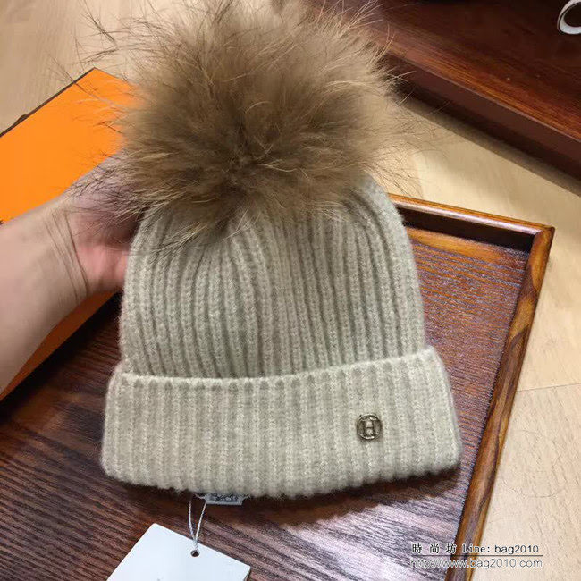 愛馬仕HERMES 秋冬新款 時尚爆款狐狸毛球羊絨帽 LLWJ8714